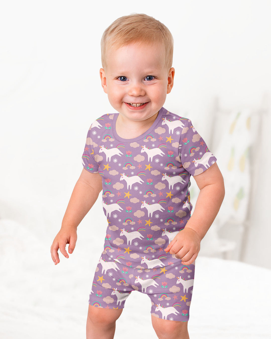 Pijama de dos piezas de bambú de manga corta con pantalón corto y unicornios morados