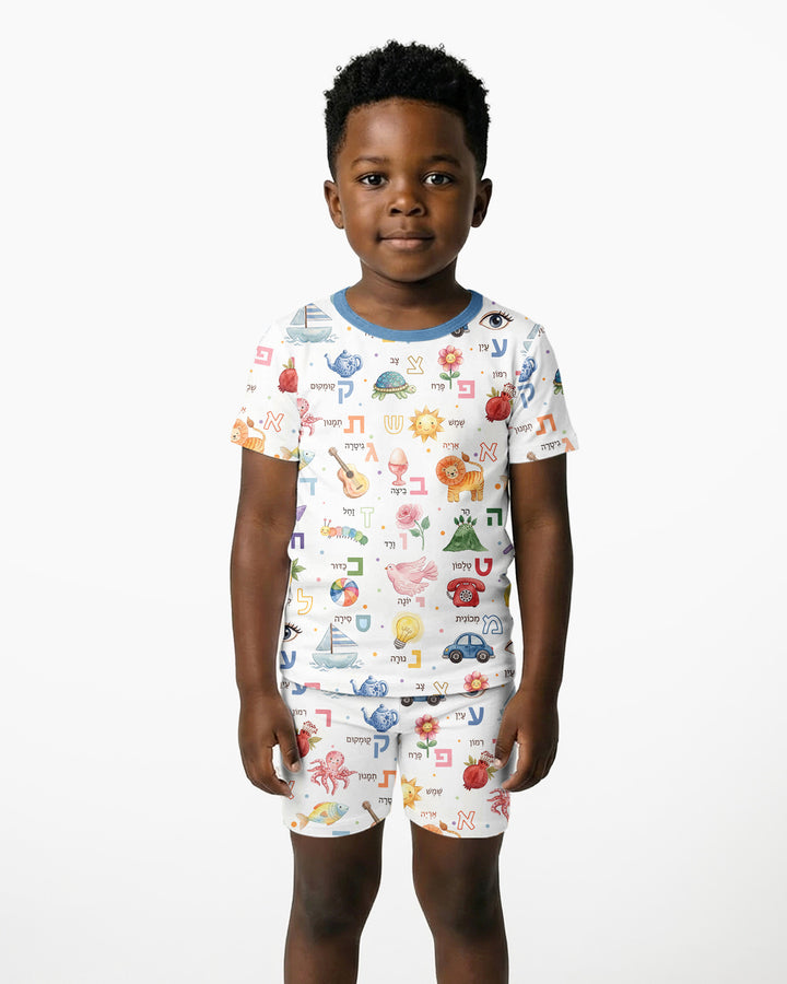Template Zweiteiliges Pyjama-Set mit kurzen Ärmeln und Shorts