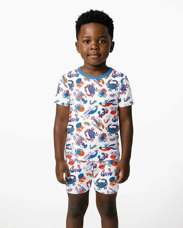 Template Zweiteiliges Pyjama-Set mit kurzen Ärmeln und Shorts