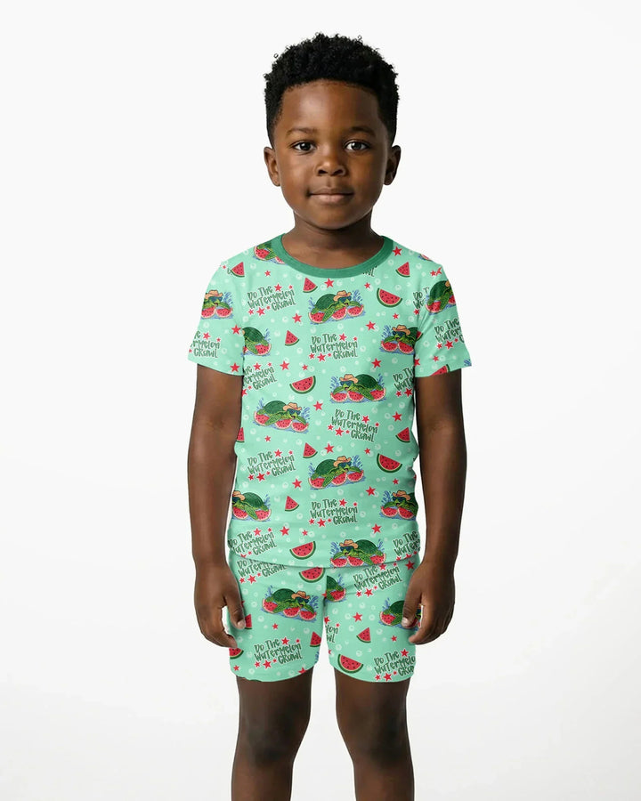 Template Zweiteiliges Pyjama-Set mit kurzen Ärmeln und Shorts