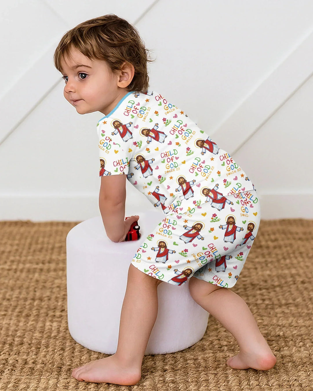 Template Zweiteiliges Pyjama-Set mit kurzen Ärmeln und Shorts