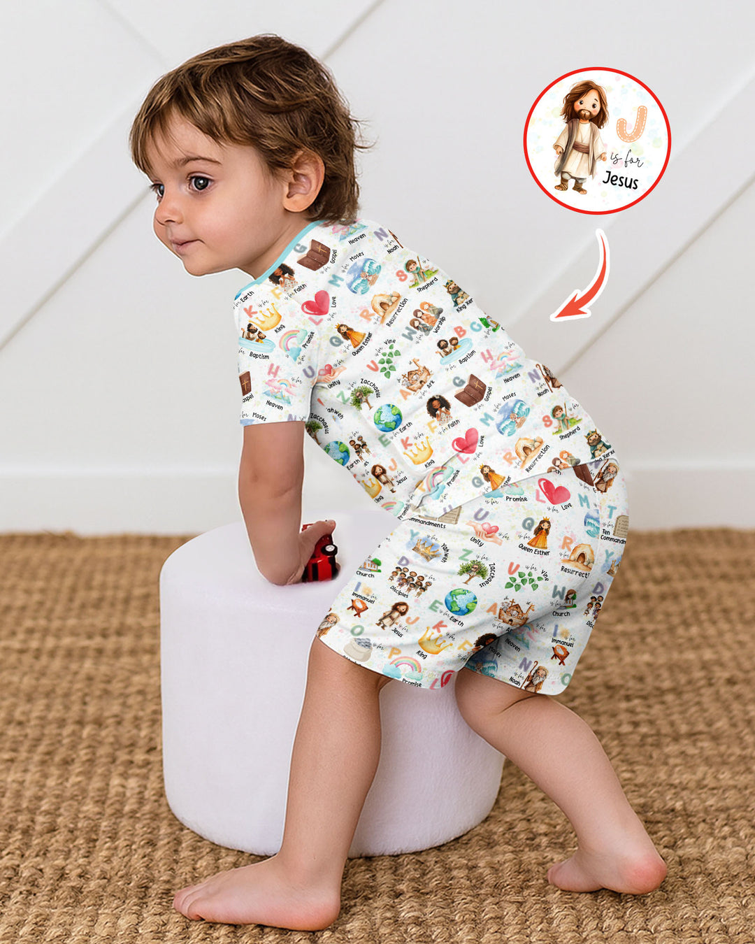 Template Zweiteiliges Pyjama-Set mit kurzen Ärmeln und Shorts