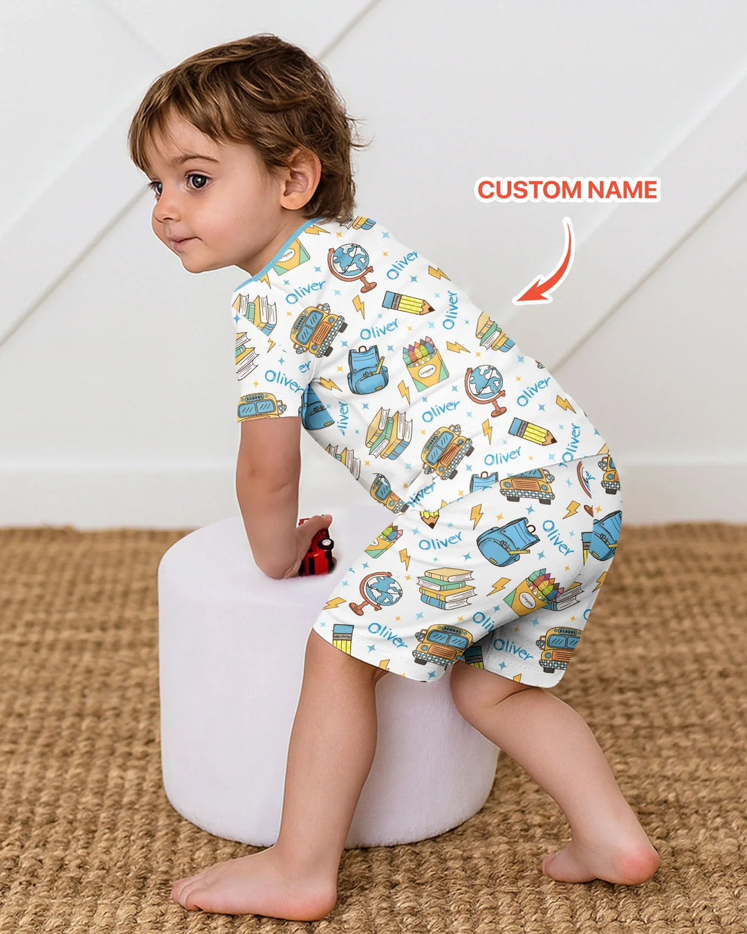 Zweiteiliges Pyjama-Set mit kurzen Ärmeln und Shorts im Sommer-Design