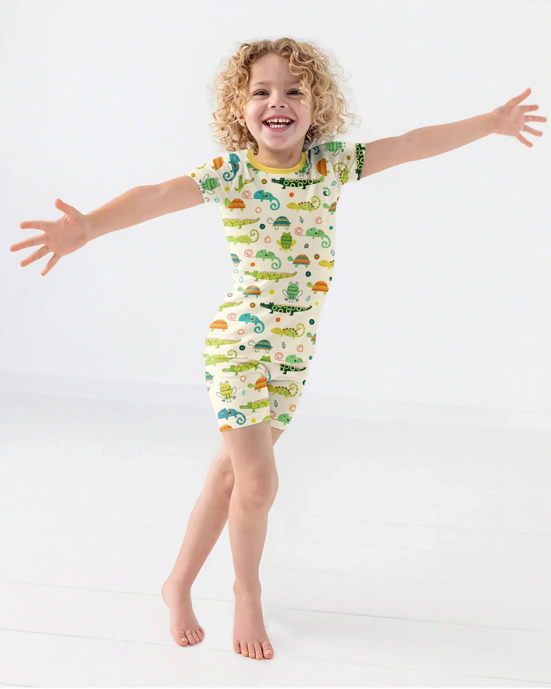 Swamp Buddies Bamboo Two Piece Short Sleeve Shorts Pajama Set