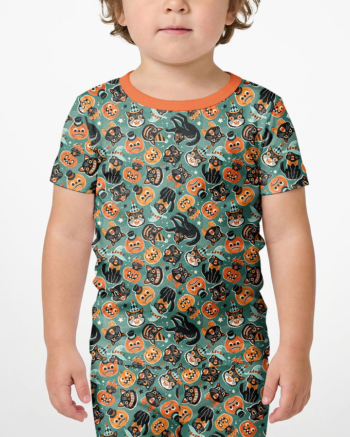 Retro Black Cat Witch Pumpkin Halloween Bamboo Two Piece Short Sleeve Shorts Pajama Set
