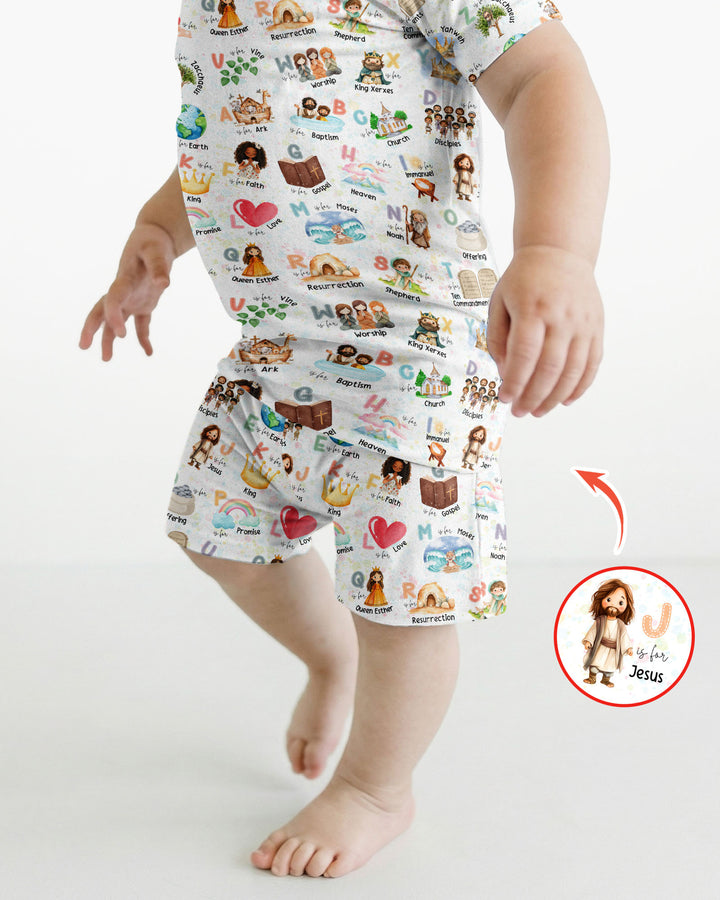 Template Zweiteiliges Pyjama-Set mit kurzen Ärmeln und Shorts