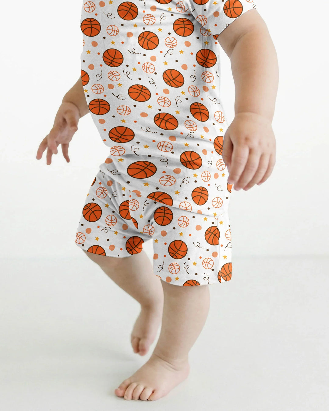 Conjunto de pijama de dos piezas de baloncesto naranja de bambú de manga corta y pantalón corto