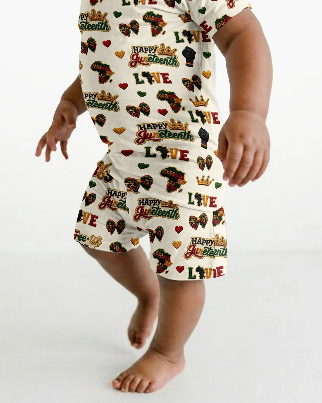 Template Zweiteiliges Pyjama-Set mit kurzen Ärmeln und Shorts