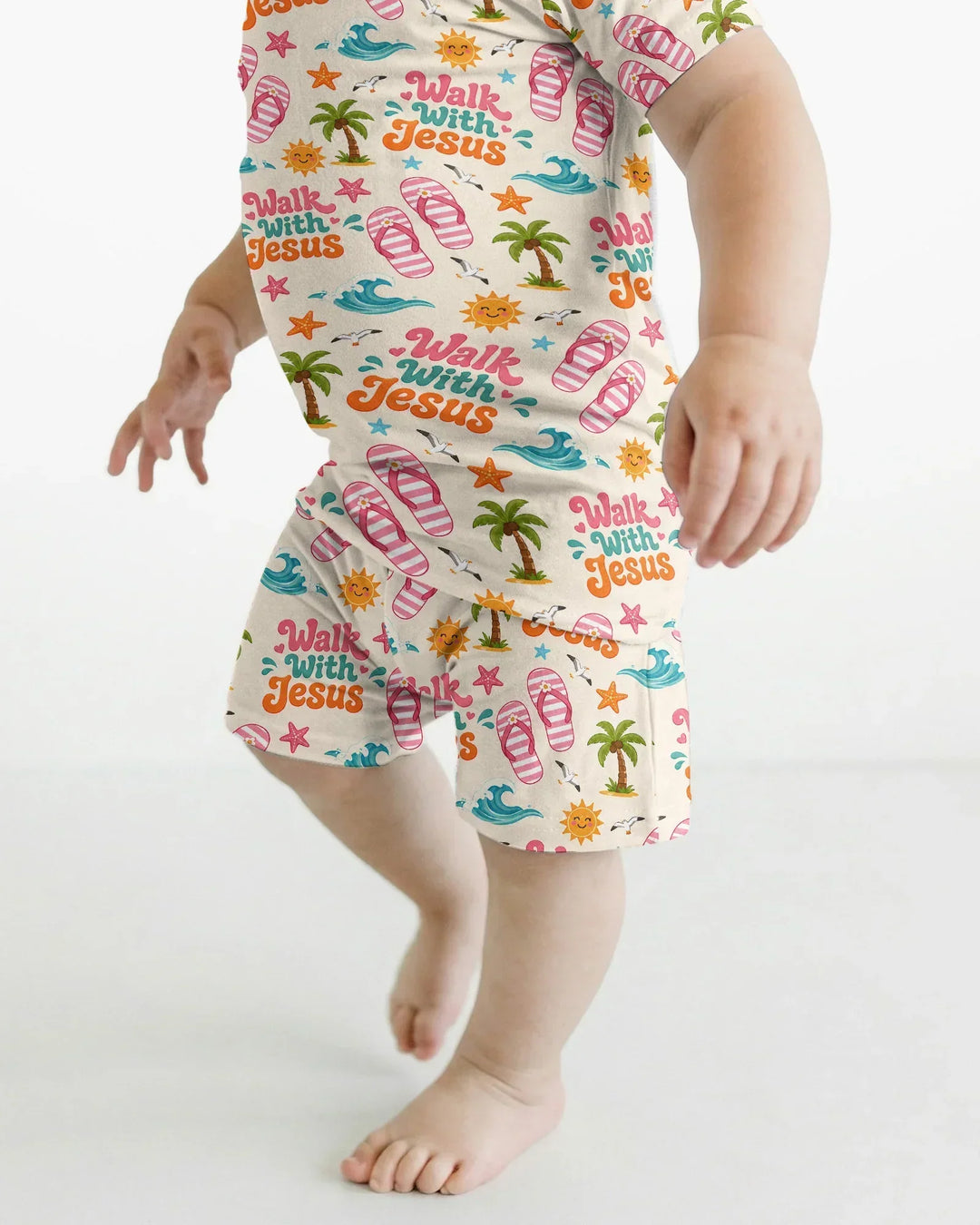 Template Zweiteiliges Pyjama-Set mit kurzen Ärmeln und Shorts