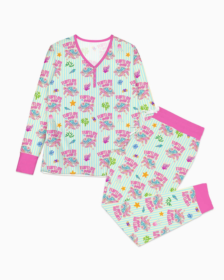 Plantilla de conjunto de pijama de mujer de bambú