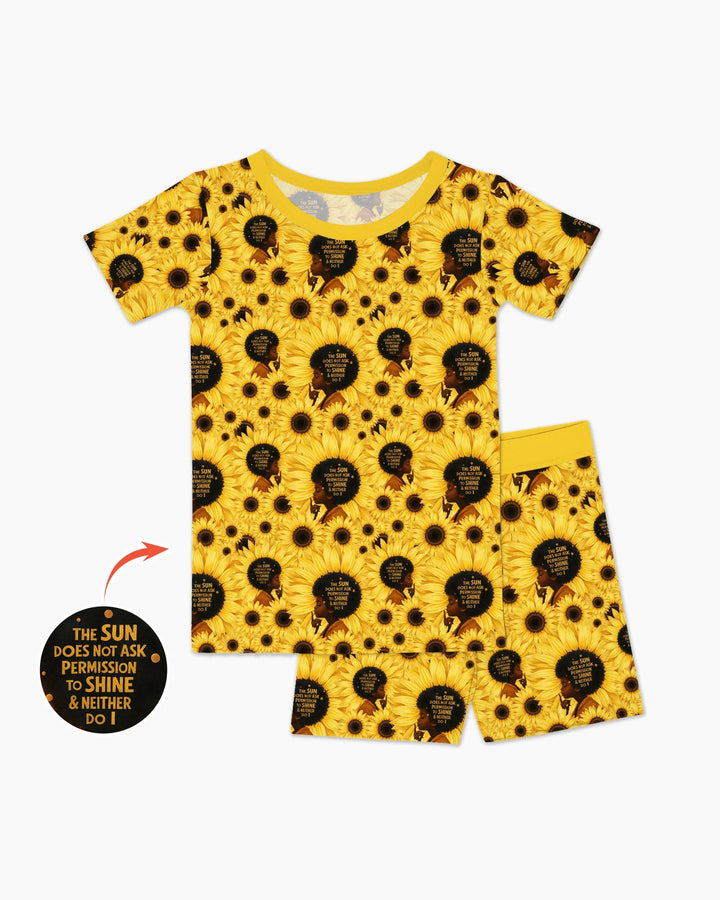 Template Zweiteiliges Pyjama-Set mit kurzen Ärmeln und Shorts