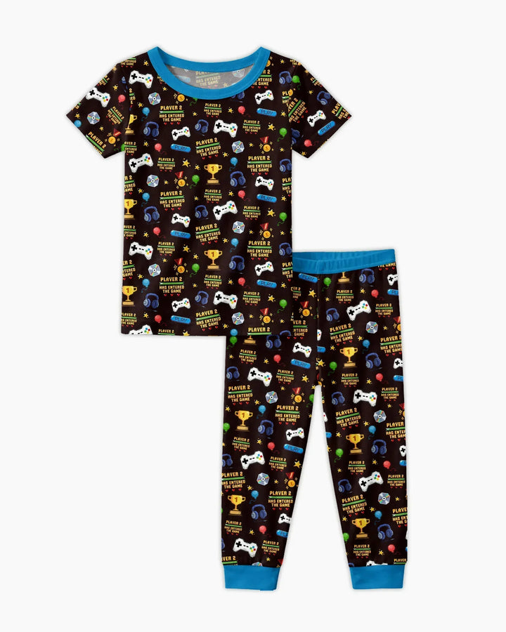 Template Zweiteiliges Pyjama-Set mit kurzen Ärmeln und Shorts