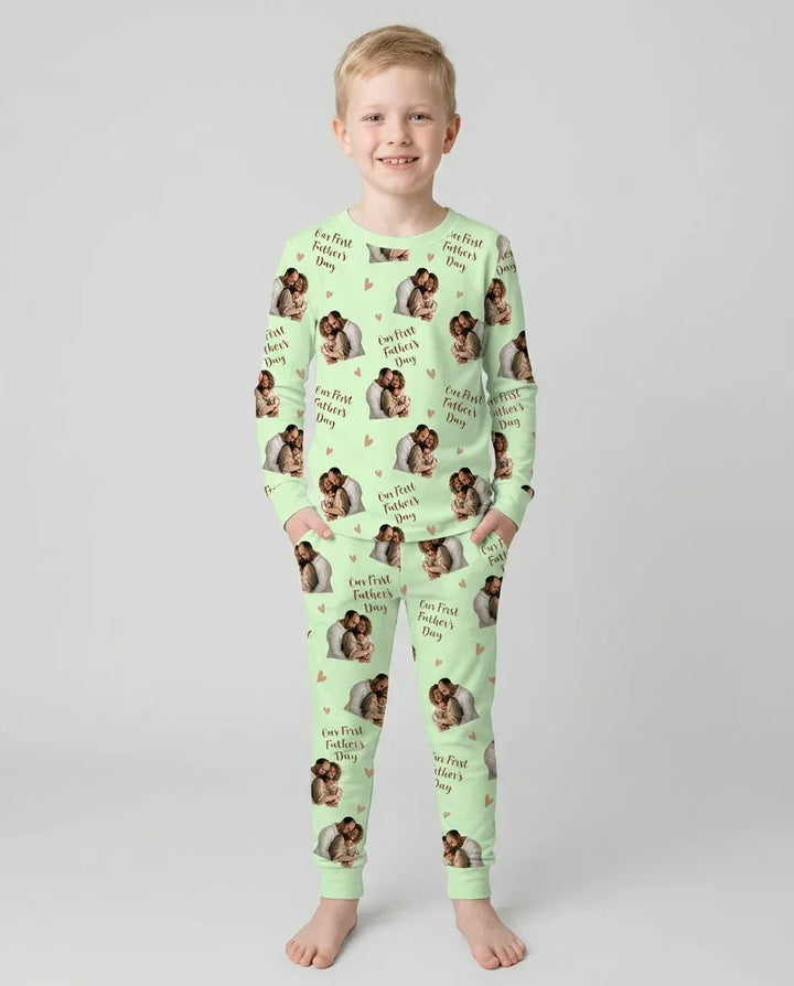 Pijama de dos piezas de bambú con foto personalizada "Our First as Parents" de manga larga