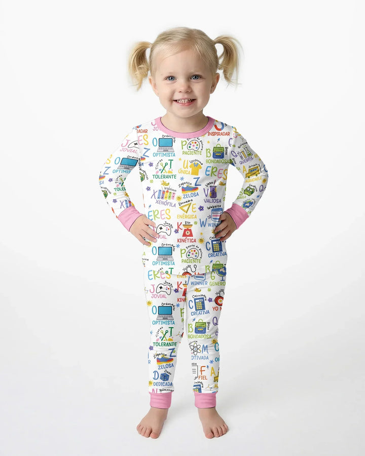 Pijama de bambú de dos piezas de manga larga con el alfabeto español You Are