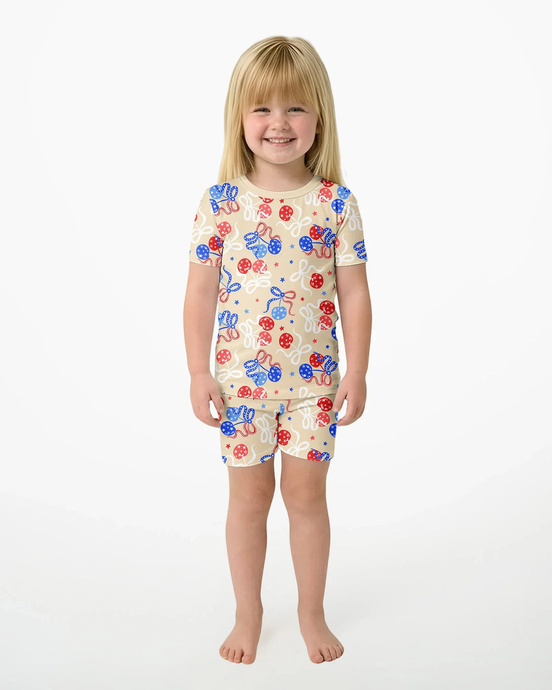 Template Zweiteiliges Pyjama-Set mit kurzen Ärmeln und Shorts