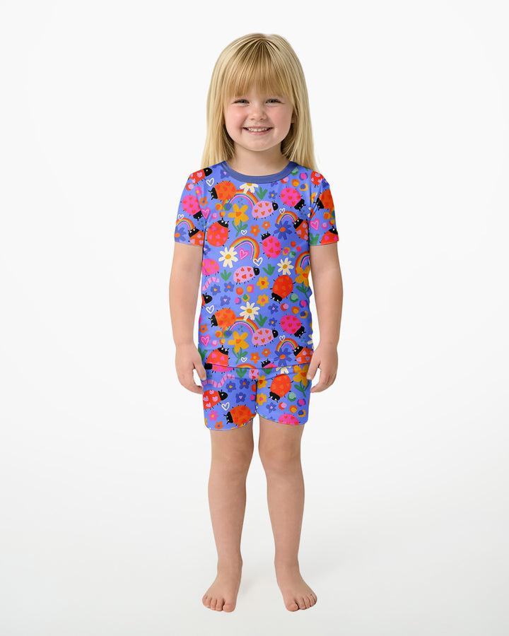 Conjunto de pijama de dos piezas de bambú con mangas cortas y shorts para niñas, diseño de mariquitas