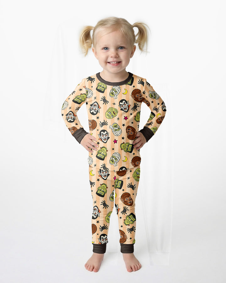 Zweiteiliges Langarm-Pyjama-Set mit Sommerfrüchten