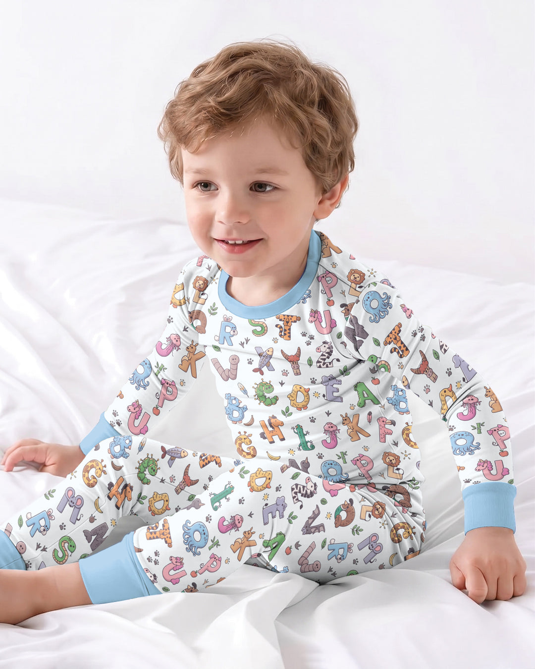 Zweiteiliges Langarm-Pyjama-Set mit Sommerfrüchten