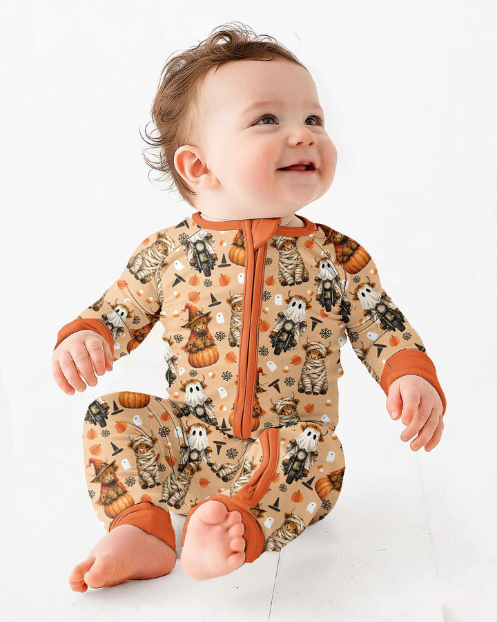 Funny Halloween Highland Cow Bamboo Convertible Zippy