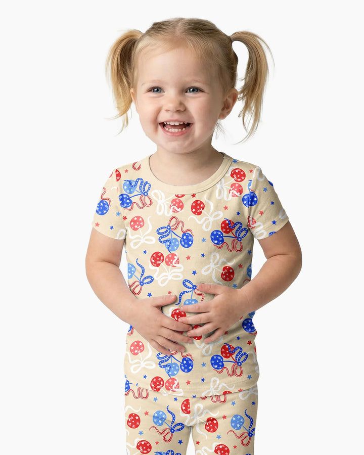 Zweiteiliges, kurzärmliges Pyjama-Set mit Marienkäfern