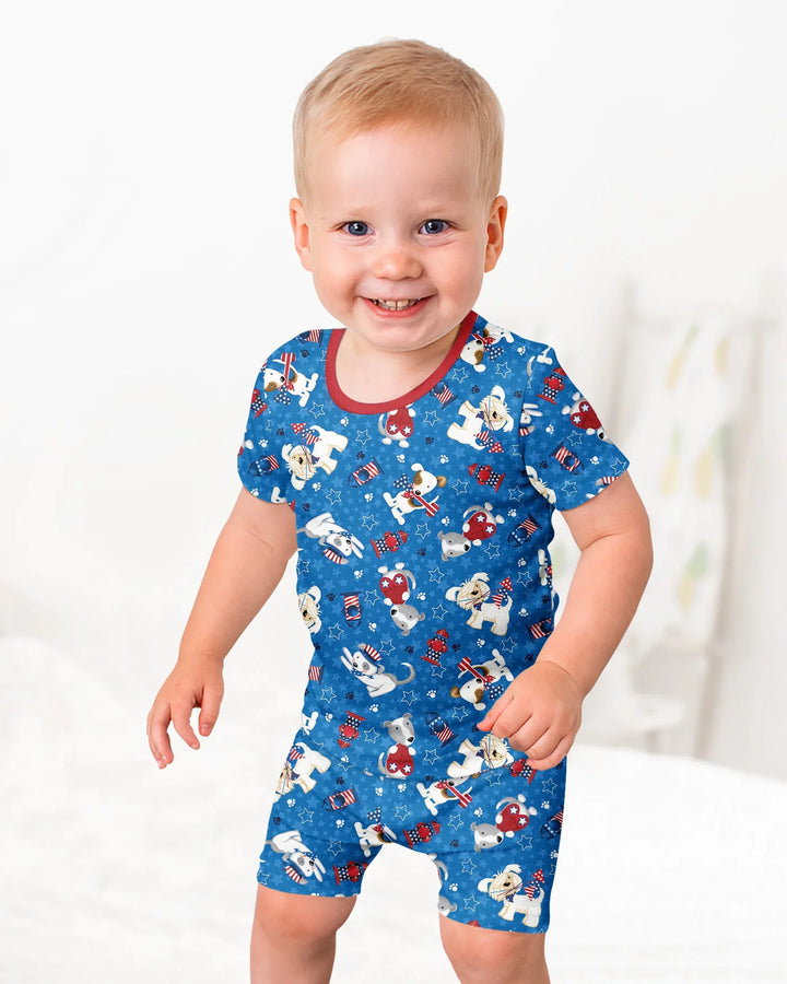 Template Zweiteiliges Pyjama-Set mit kurzen Ärmeln und Shorts