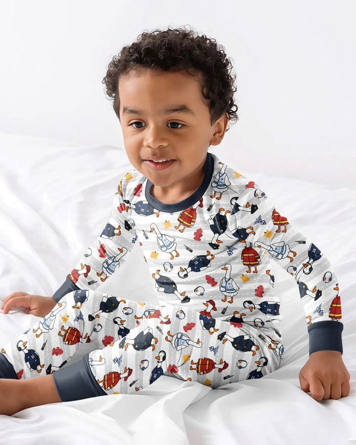 Zweiteiliges Langarm-Pyjama-Set mit Sommerfrüchten