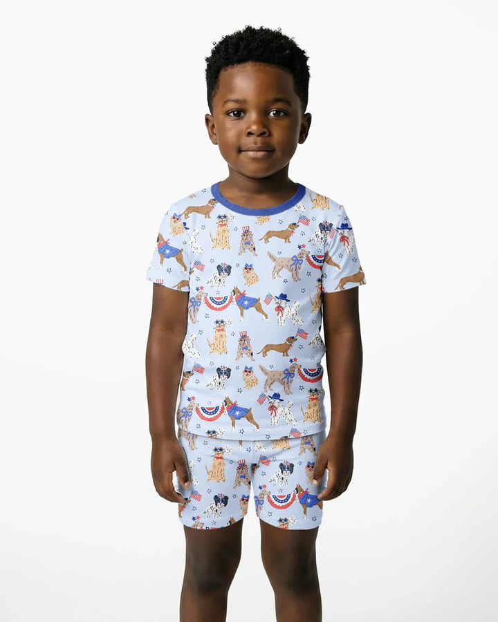 Conjunto de pijama de dos piezas de bambú a juego para la familia, con estampado de "Patriotic Pups", de manga corta y pantalón corto