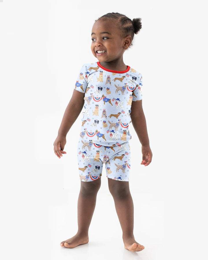 Conjunto de pijama de dos piezas de bambú a juego para la familia, con estampado de "Patriotic Pups", de manga corta y pantalón corto