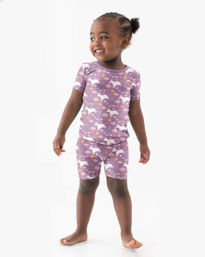 Pijama de dos piezas de bambú de manga corta con pantalón corto y unicornios morados