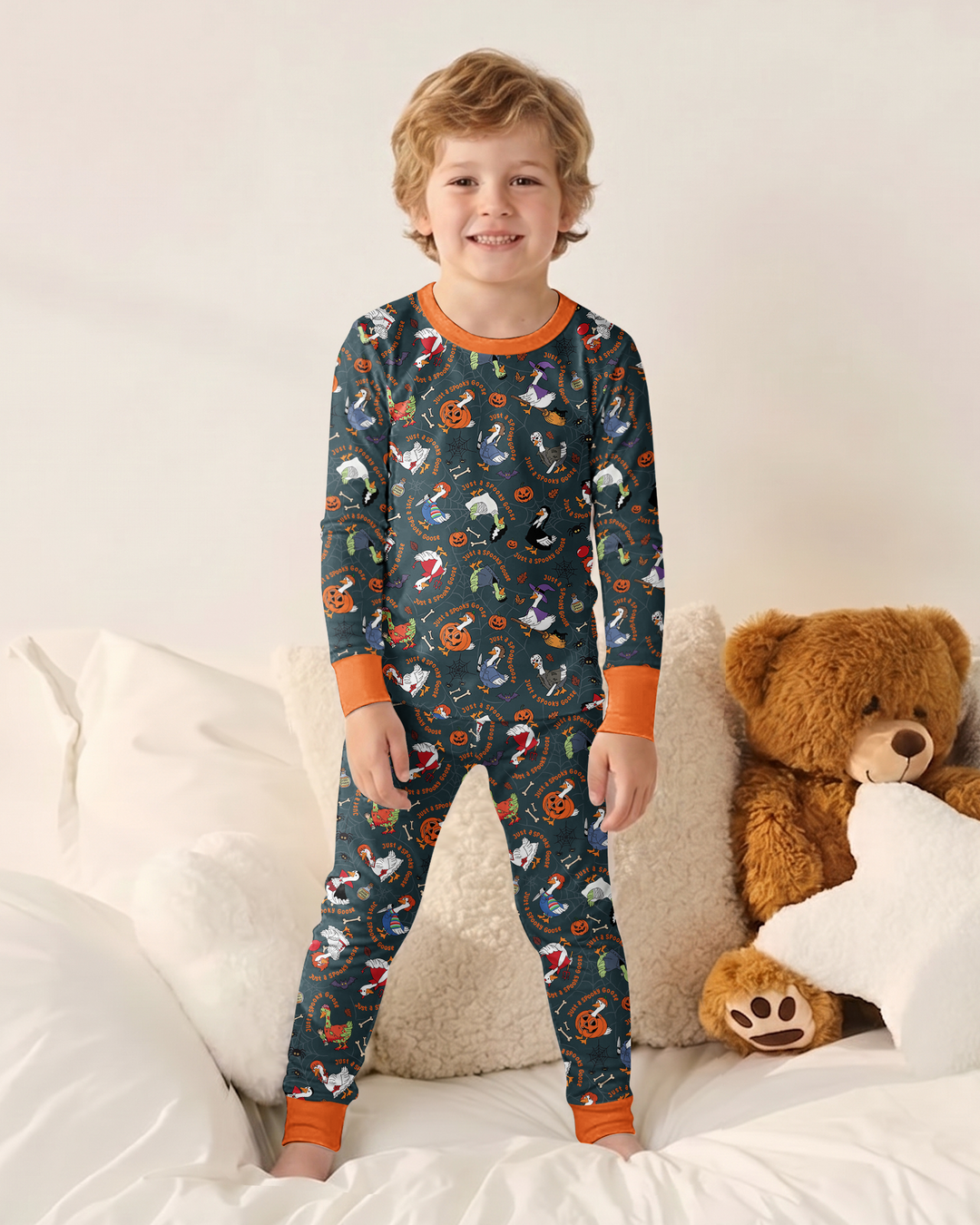 Zweiteiliges Langarm-Pyjama-Set mit Sommerfrüchten