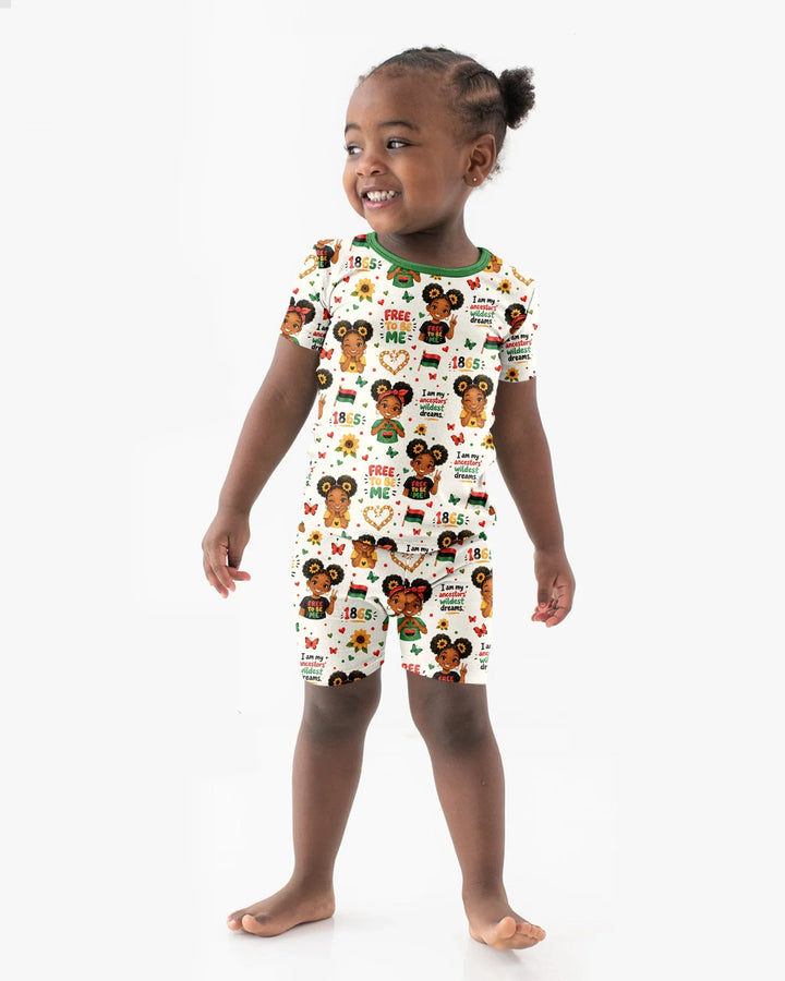 Template Zweiteiliges Pyjama-Set mit kurzen Ärmeln und Shorts