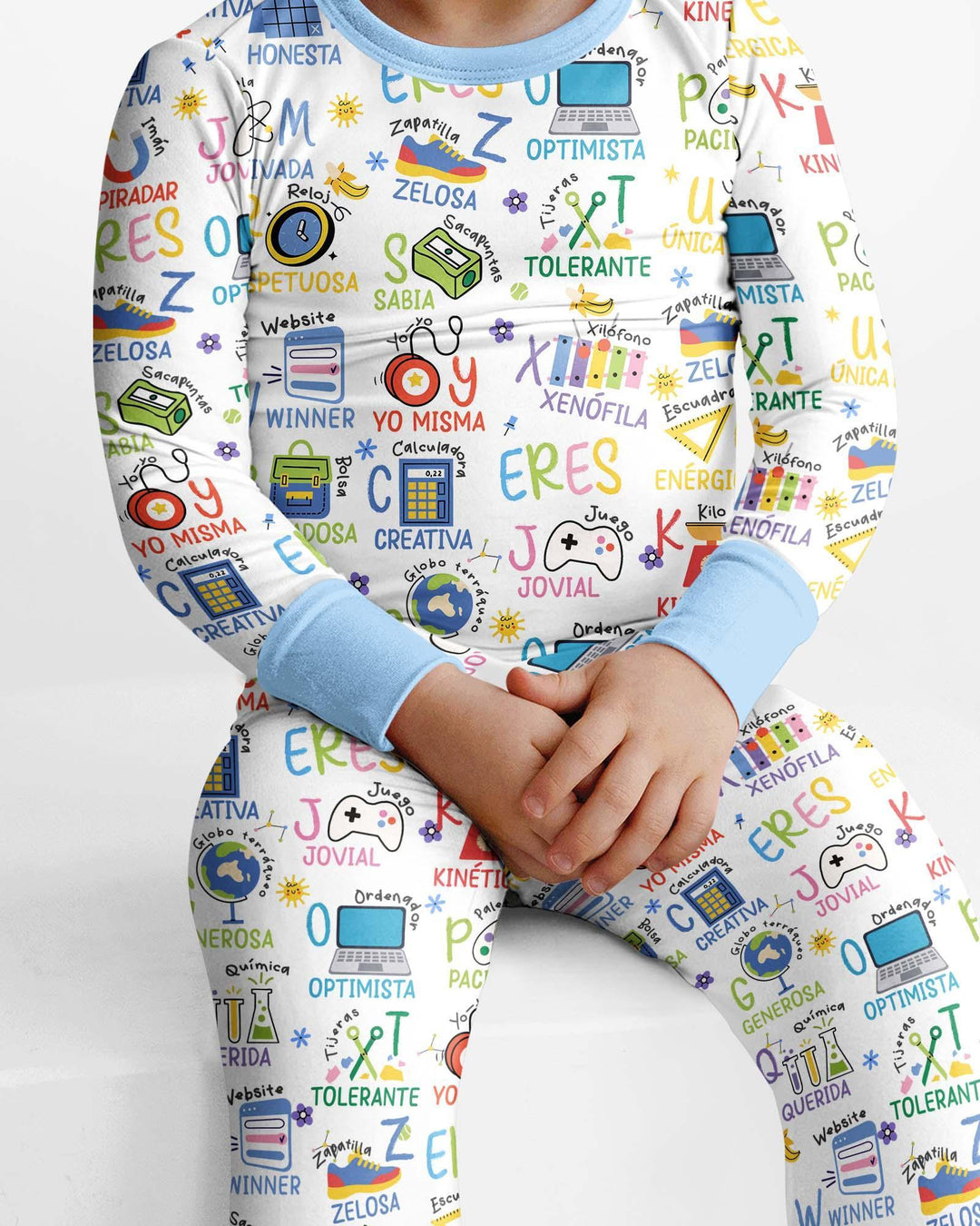 Pijama de bambú de dos piezas de manga larga con el alfabeto español You Are
