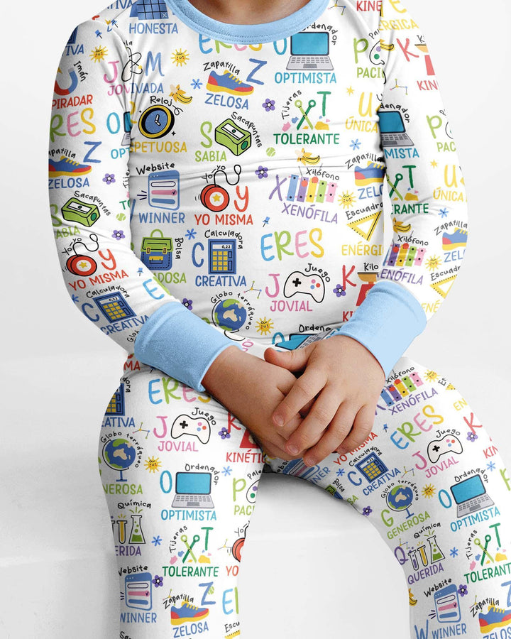 Pijama de bambú de dos piezas de manga larga con el alfabeto español You Are