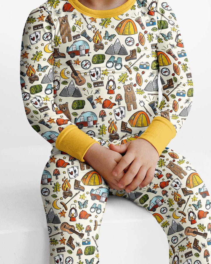 Zweiteiliges Langarm-Pyjama-Set mit Sommerfrüchten