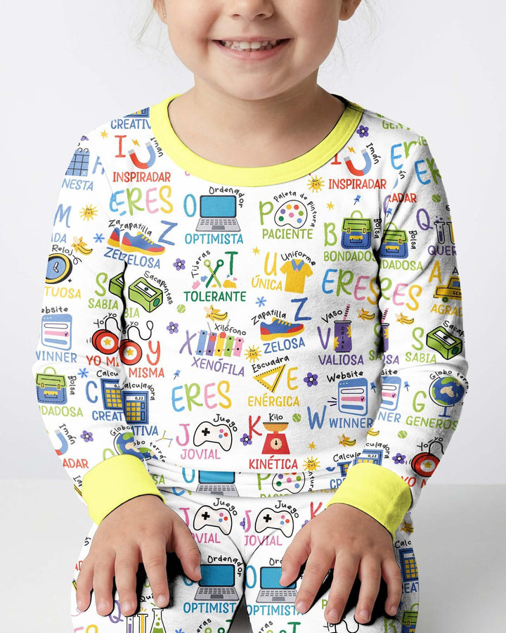 Pijama de bambú de dos piezas de manga larga con el alfabeto español You Are