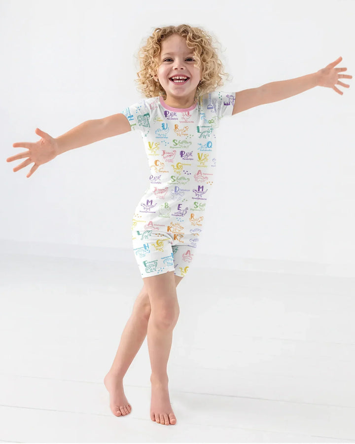 Template Zweiteiliges Pyjama-Set mit kurzen Ärmeln und Shorts