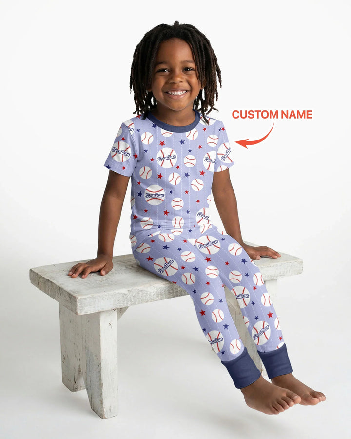 Conjunto de pijama de dos piezas de bambú a juego con mangas cortas y nombre personalizado "Novato del año"