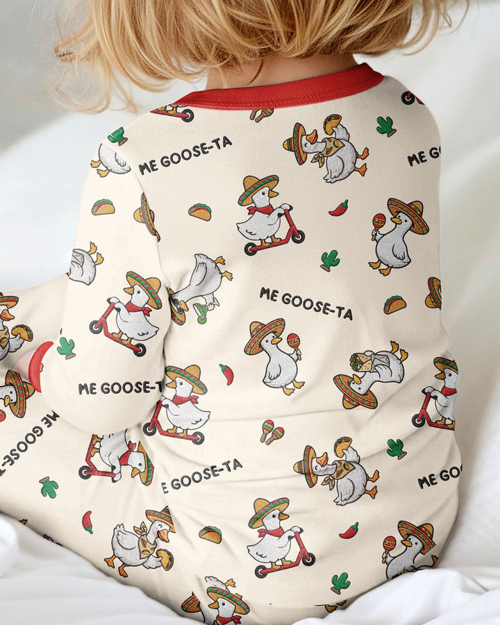 Me-Goose-Ta Bamboo Convertible Zippy