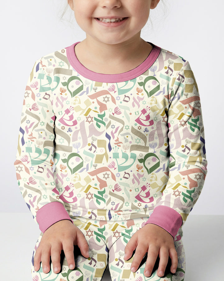 Zweiteiliges Langarm-Pyjama-Set mit Sommerfrüchten