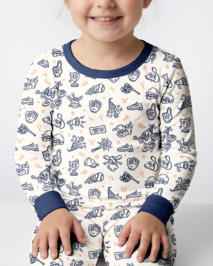 Zweiteiliges Langarm-Pyjama-Set mit Sommerfrüchten