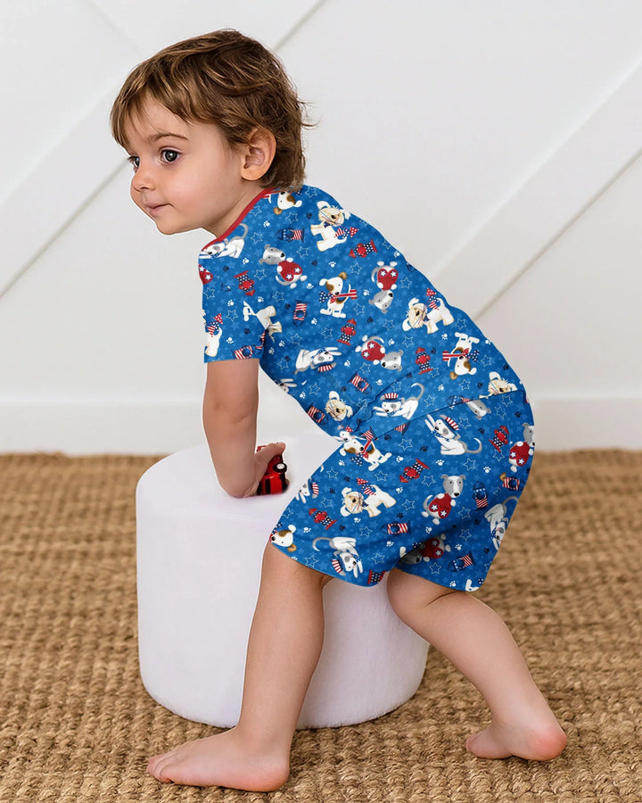 Template Zweiteiliges Pyjama-Set mit kurzen Ärmeln und Shorts