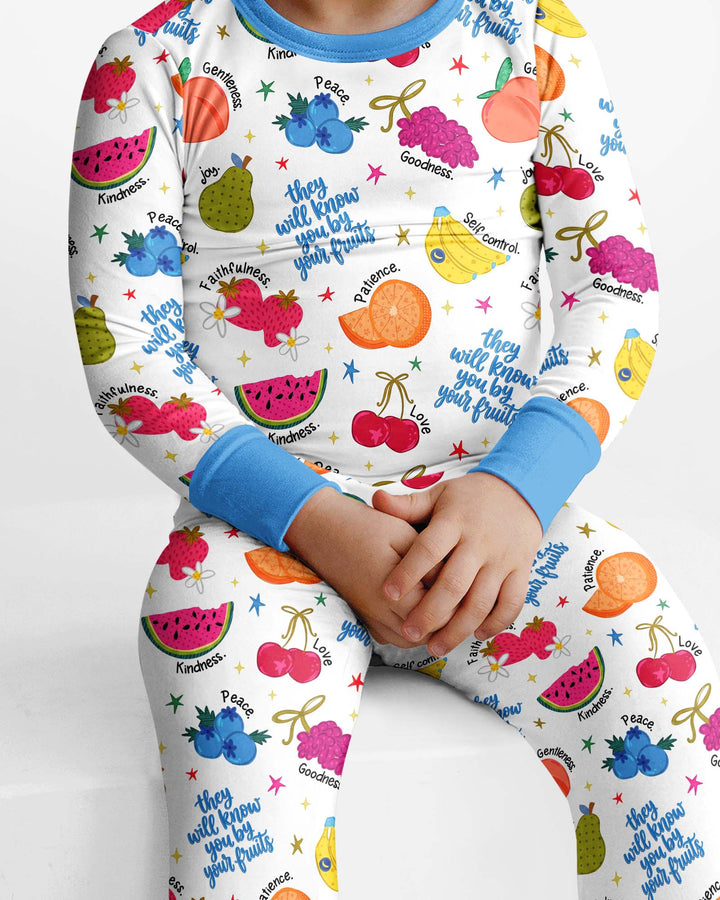 Zweiteiliges Langarm-Pyjama-Set mit Sommerfrüchten