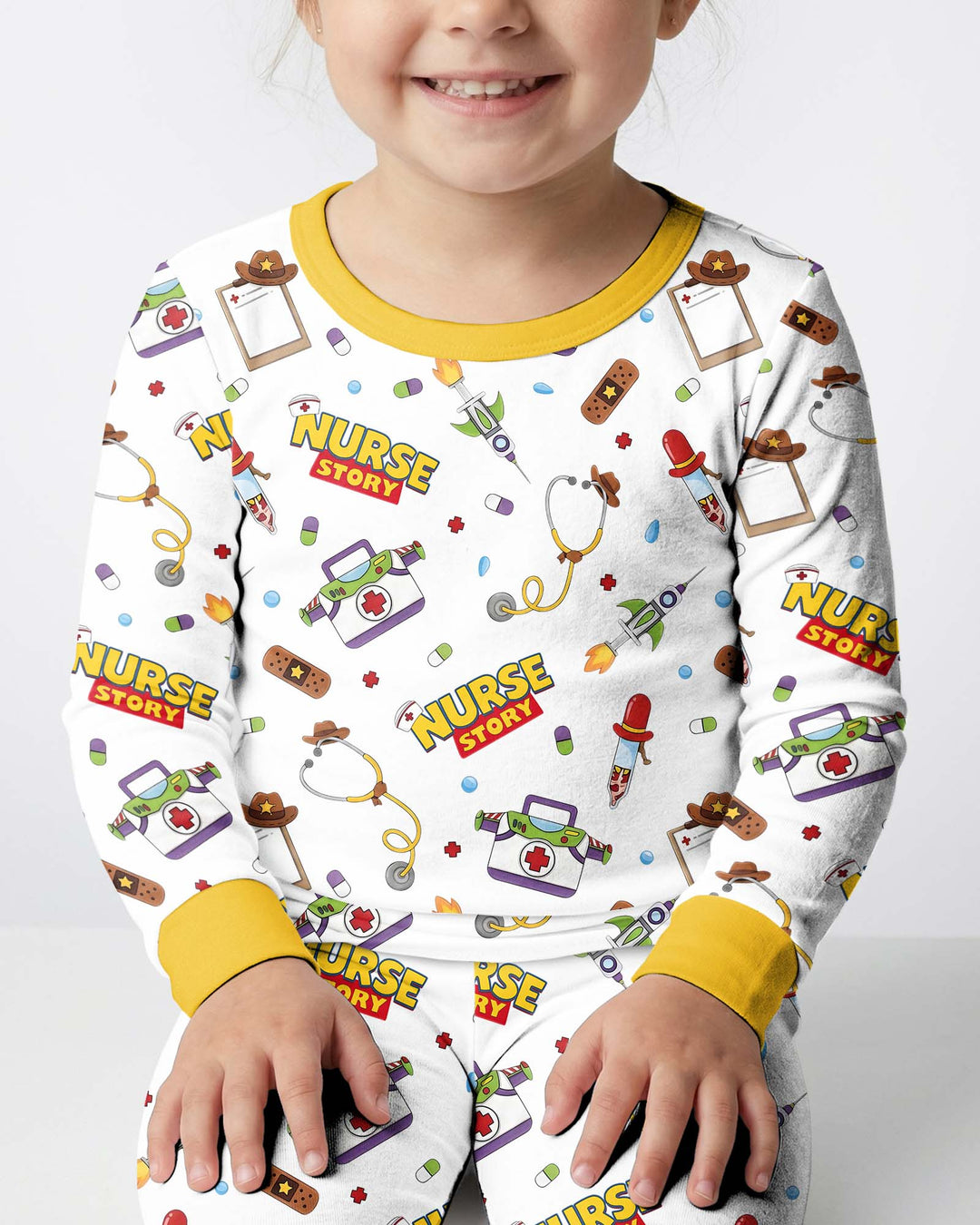 Zweiteiliges Langarm-Pyjama-Set mit Sommerfrüchten