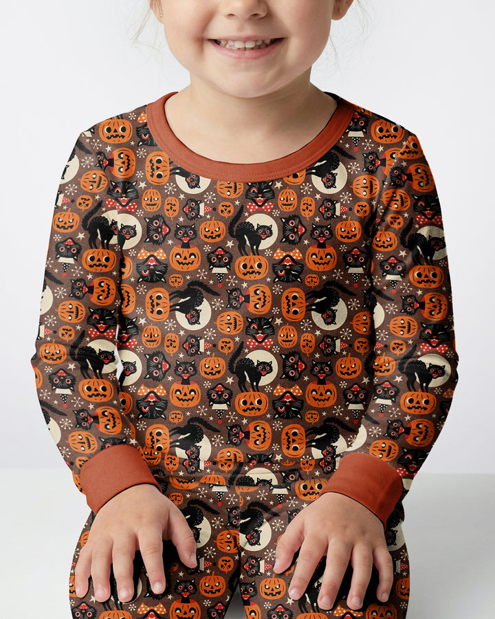 Vintage Halloween Black Cat Pumpkin Bamboo Two Piece Long Sleeve Pajama Set