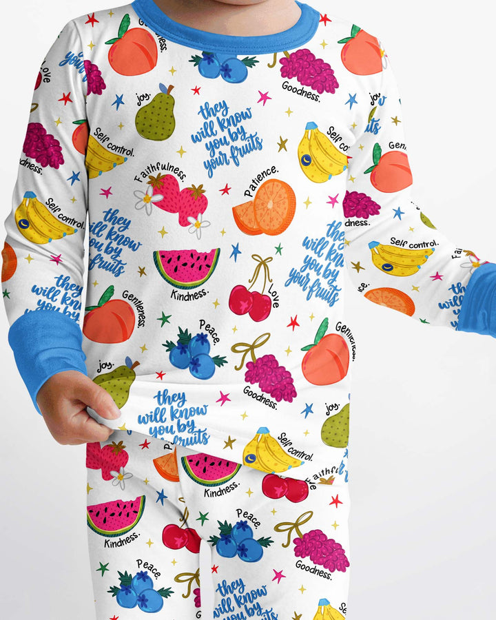 Zweiteiliges Langarm-Pyjama-Set mit Sommerfrüchten