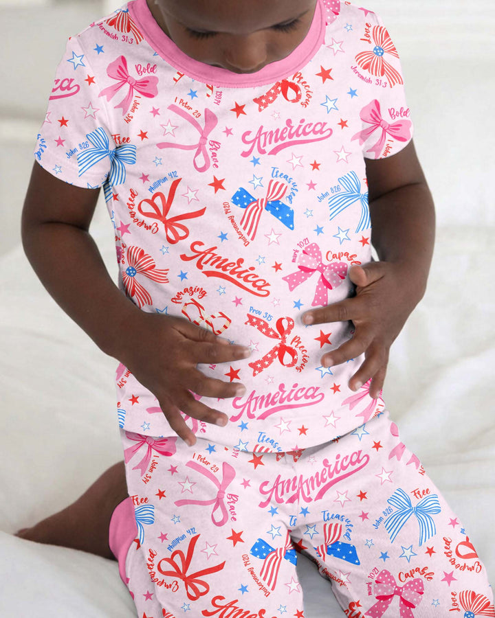 Zweiteiliges, kurzärmliges Pyjama-Set mit Marienkäfern