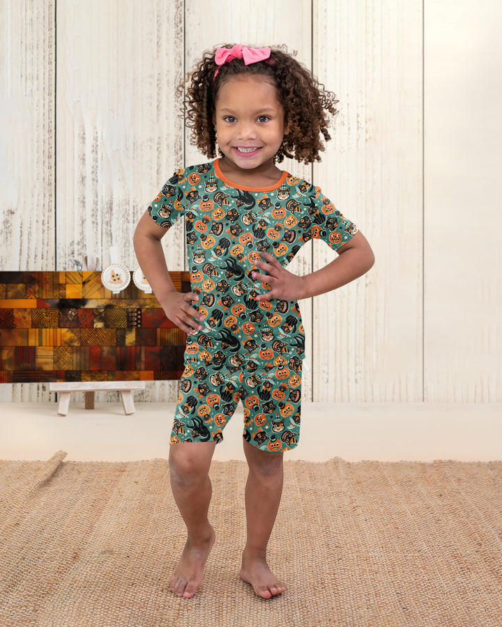 Retro Black Cat Witch Pumpkin Halloween Bamboo Two Piece Short Sleeve Shorts Pajama Set