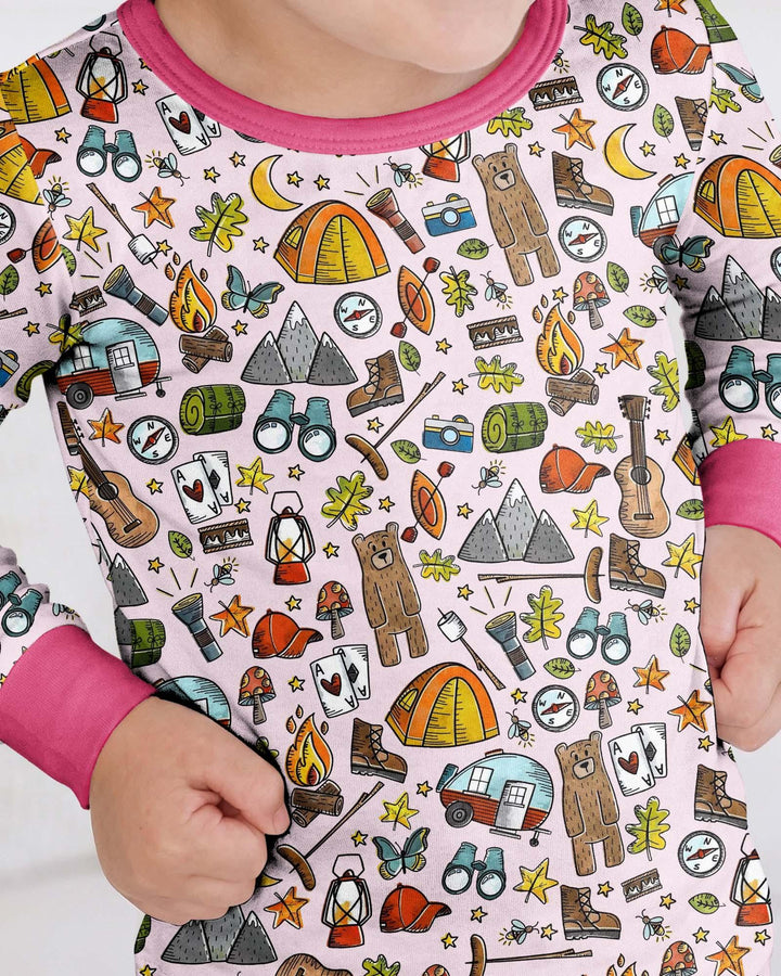 Zweiteiliges Langarm-Pyjama-Set mit Sommerfrüchten