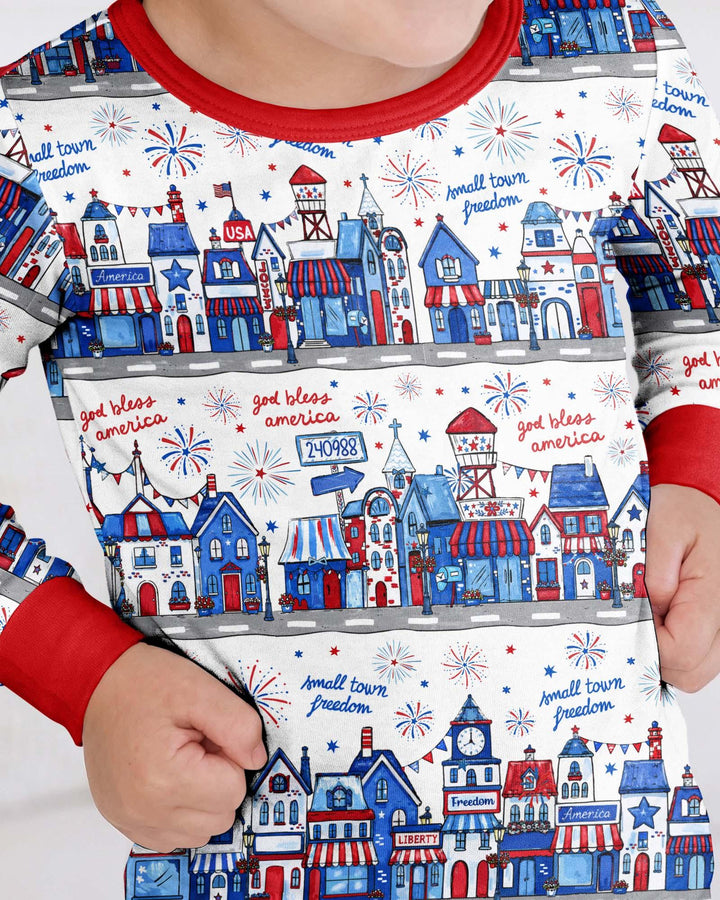 Zweiteiliges Langarm-Pyjama-Set mit Sommerfrüchten