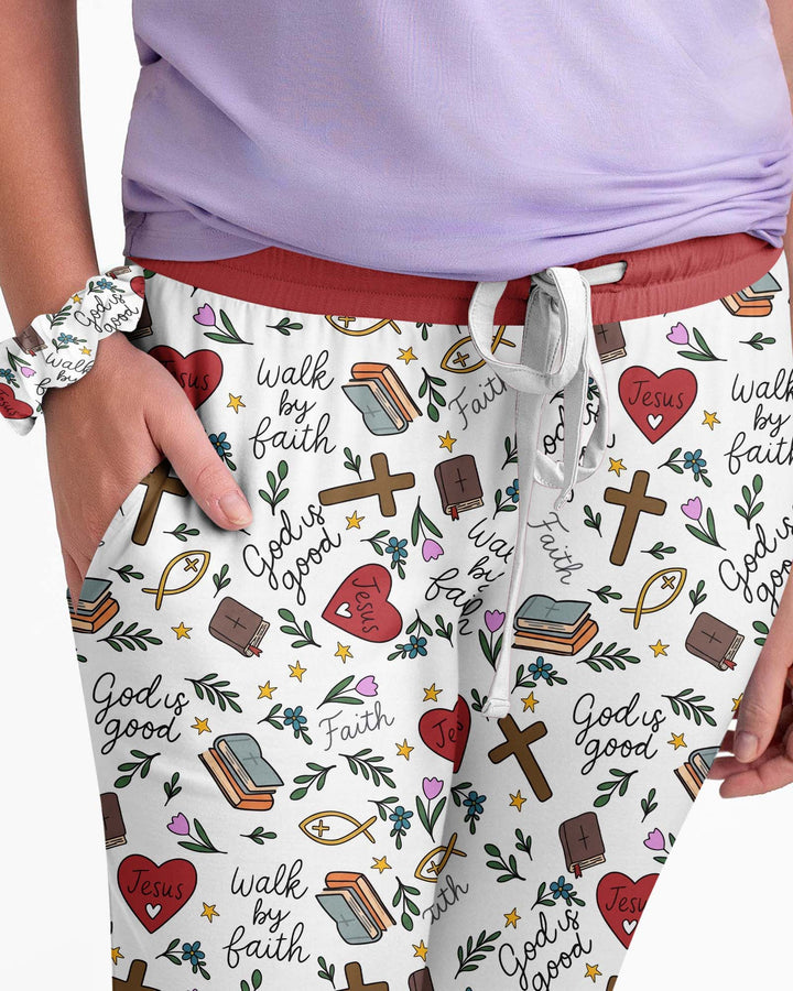 Plantilla de conjunto de pijama de mujer de bambú